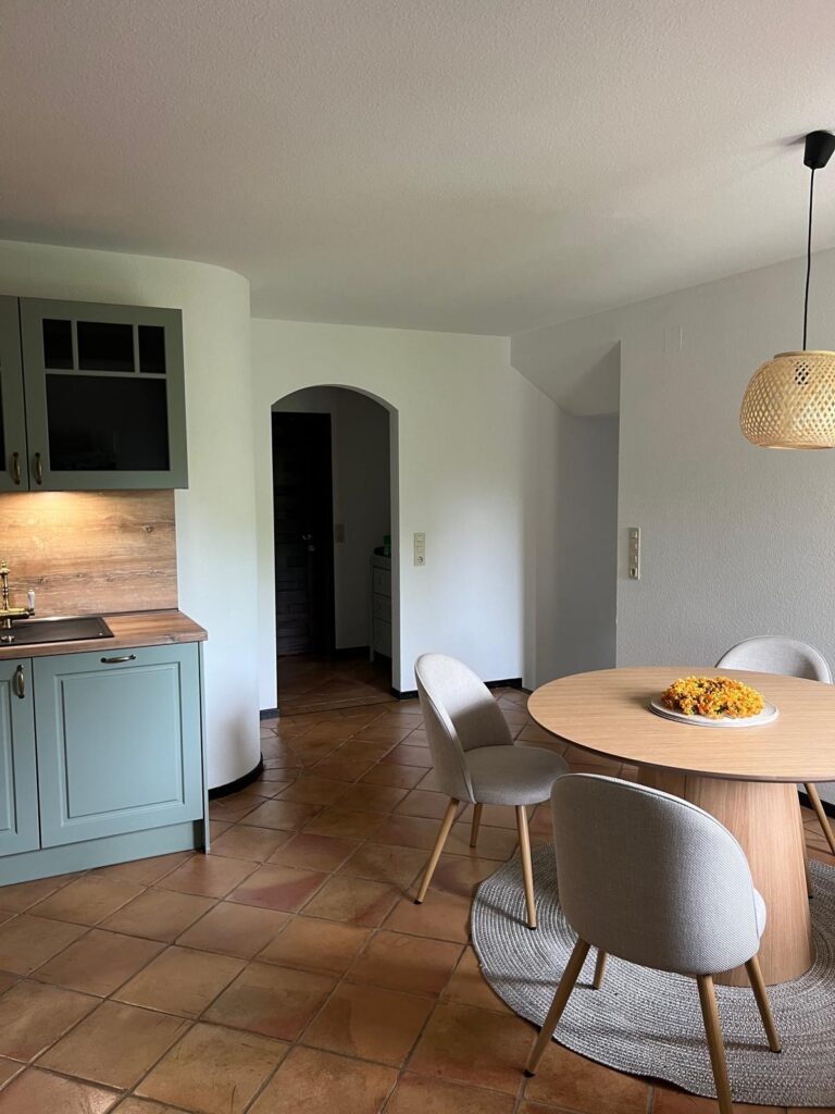 Dining area and kitchen at Villa Belvedere