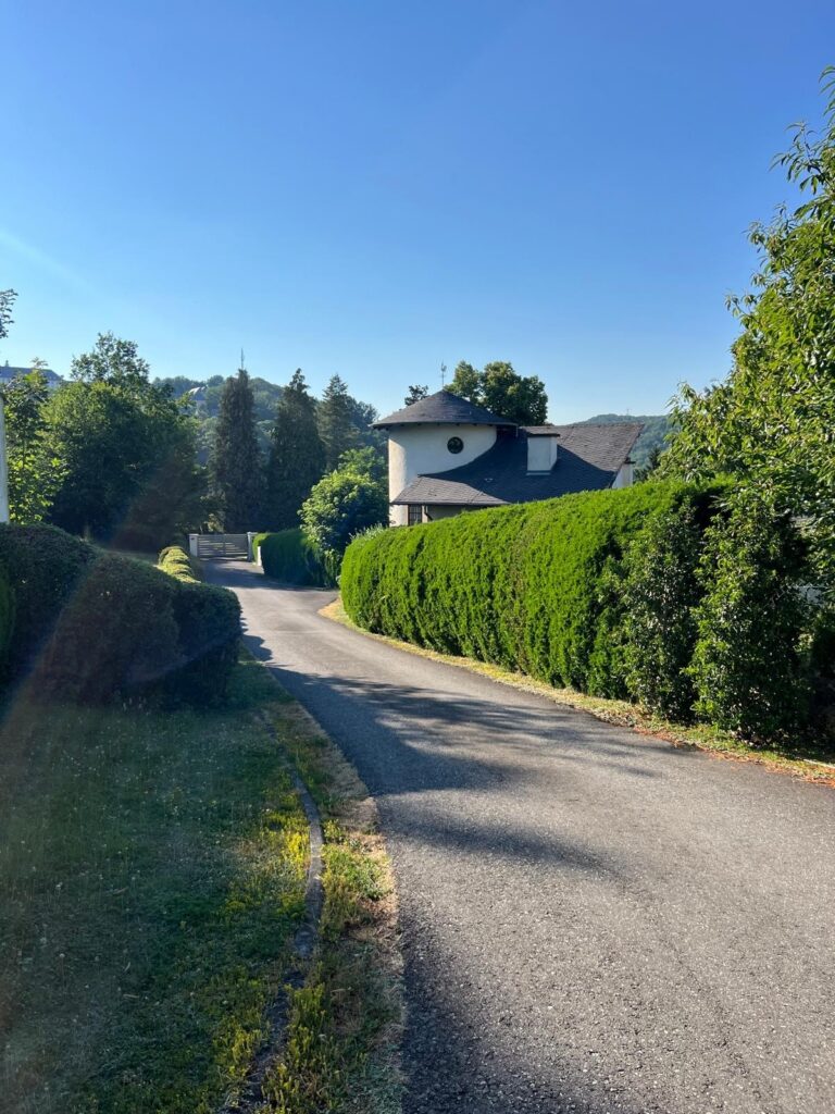 Villa Belvedere on a quiet hillside in Idar-Oberstein